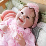 poupée reborn souriante Roxanne